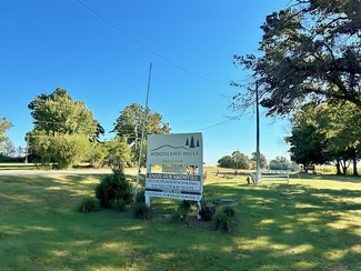 1100 W Locust St, Canton, IL 61520