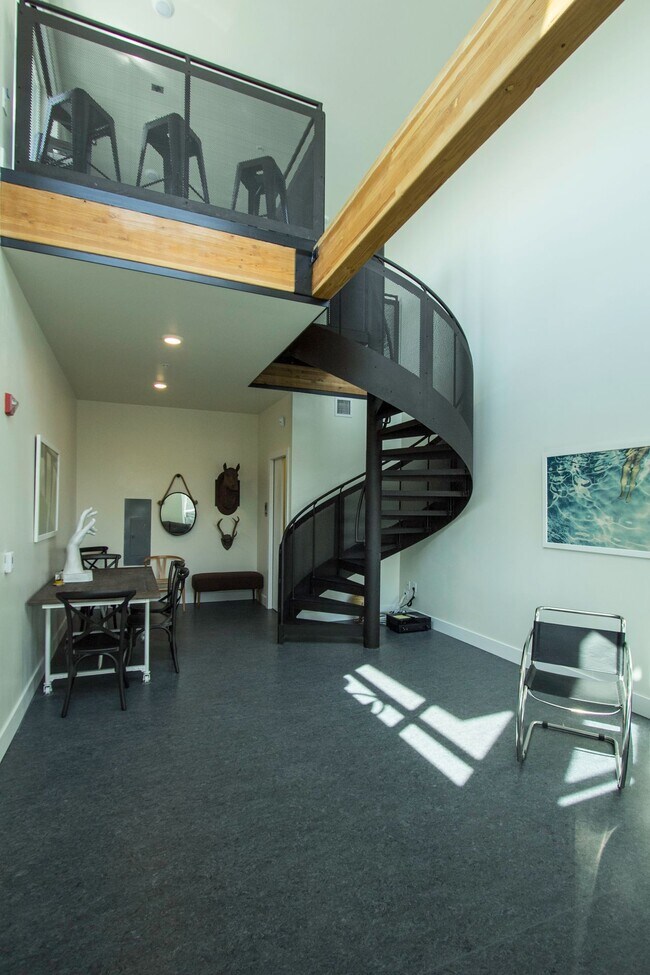 The Local 422, Seattle, WA 98102 - photo 5