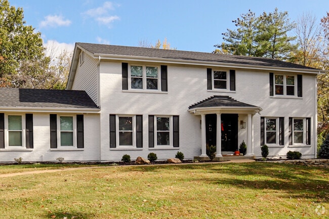 Colonial revival homes are found within Creve Coeur.
