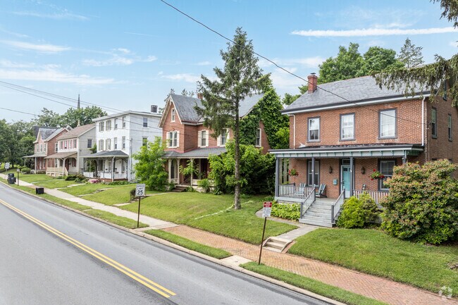 North 3rd Street is notable for its row of classic old homes.