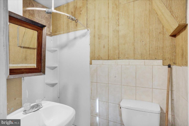 637 Moss St, Reading, PA 19604 - photo 6