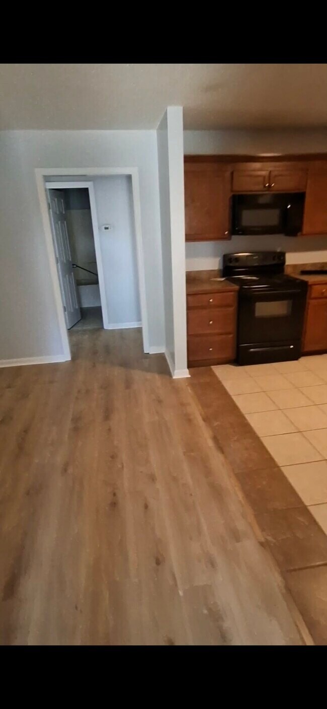 1738 Eli Place Unit A, Valdosta, GA 31602