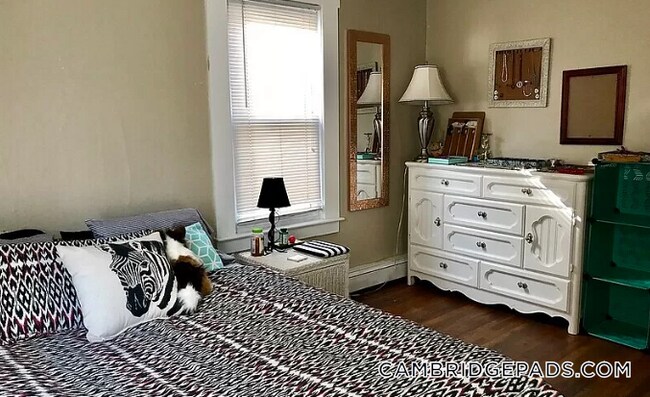 359 Windsor St unit 3, Cambridge, MA 02141 - photo 4