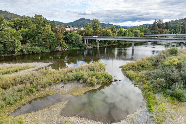 The South Umpqua River surrounds Laurelwood and offers endless opportunity.