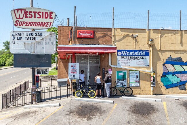 The Westside Supermarket, nearby Pineview, is a popular market for meats and vegetables.