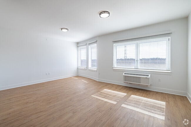 Meridia Bound Brook 1, Bound Brook, NJ 08805 - photo 7