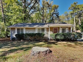 3985 Casa Verde Dr, College Park, GA 30349