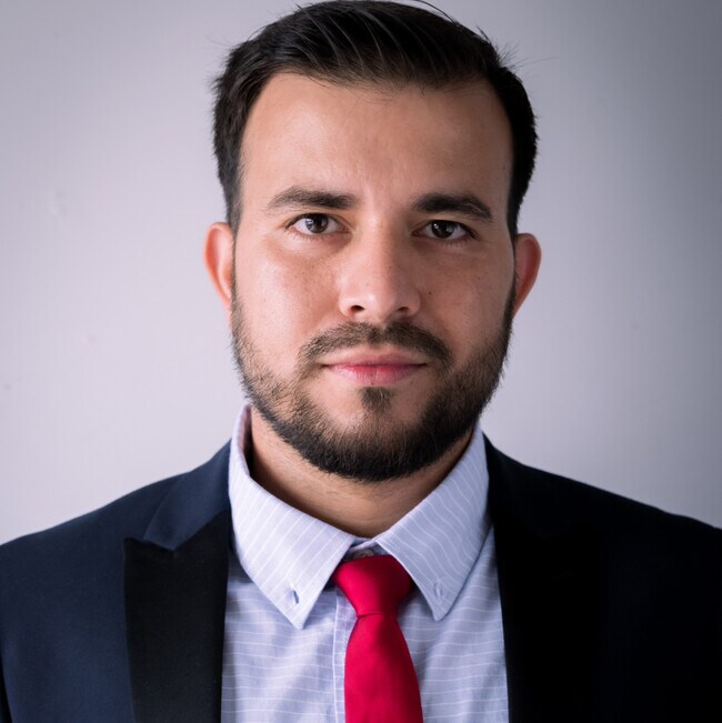 Agent Photo