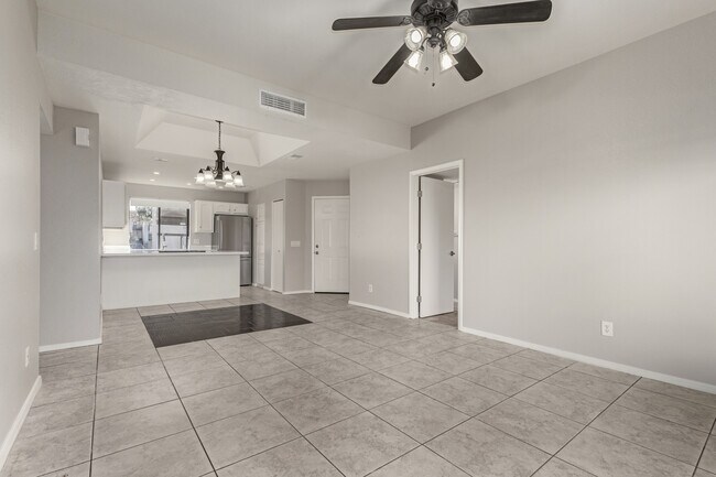 11666 N 28th Dr unit 120, Phoenix, AZ 85029 - photo 4