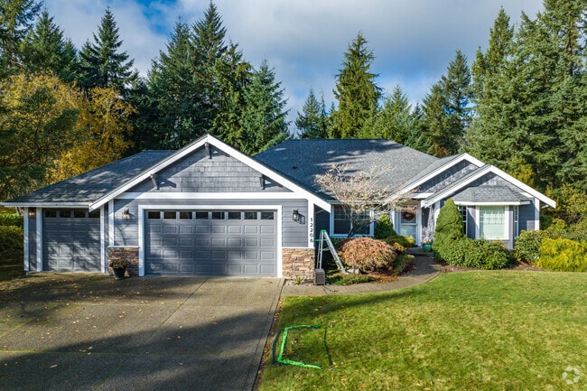Single story craftsman style homes are in abundance in Key Center.
