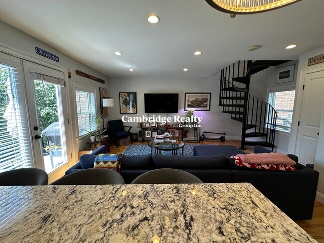 35 Porter St unit 1A, Cambridge, MA 02141 - photo 7