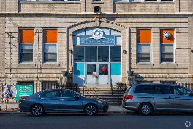 Primary Prep has 14 full time teachers, and 3 part time teachers.
