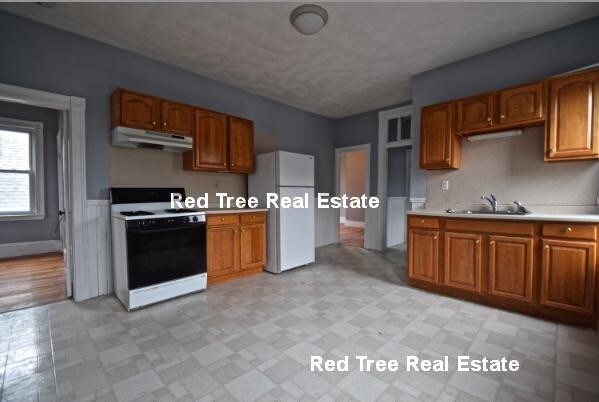 10 Brackett St unit 10, Brighton, MA 02135 - photo 2