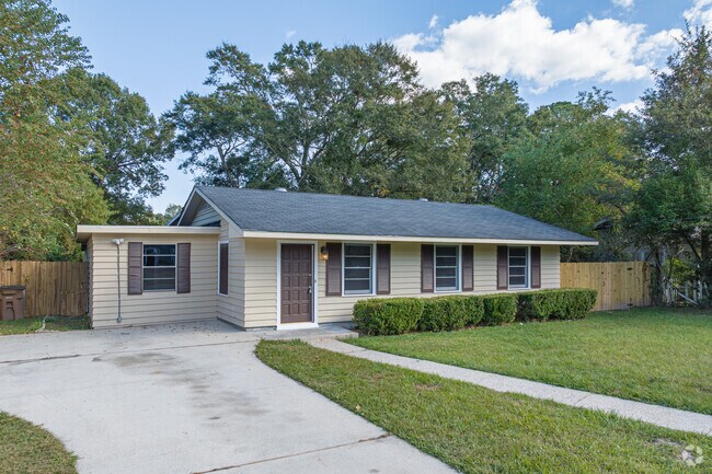 Home buyers in Pleasant Valley are greeted with many ranch-style homes with yards.