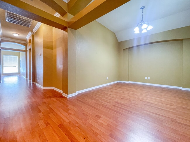 10113 Condor Loop, Waco, TX 76708 - photo 4