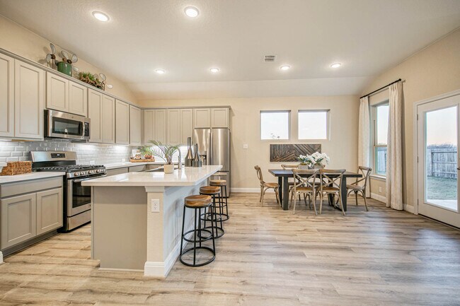 439 Glenwood Ranch St unit 36494175, Cibolo, TX 78108 - photo 6