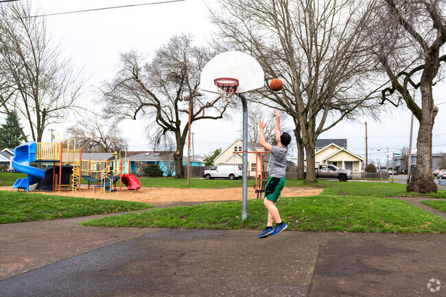 Visitors can play basketball at Martin Luther King Jr Park in the Far West Neighborhood.