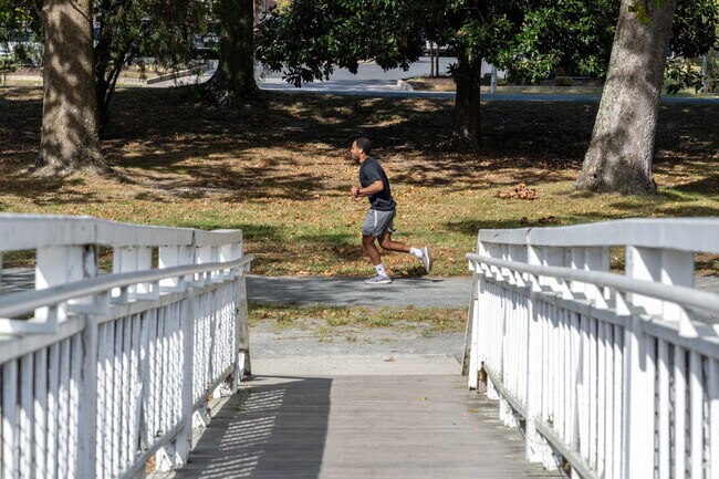 Go for a run through Presidents-Princeton.
