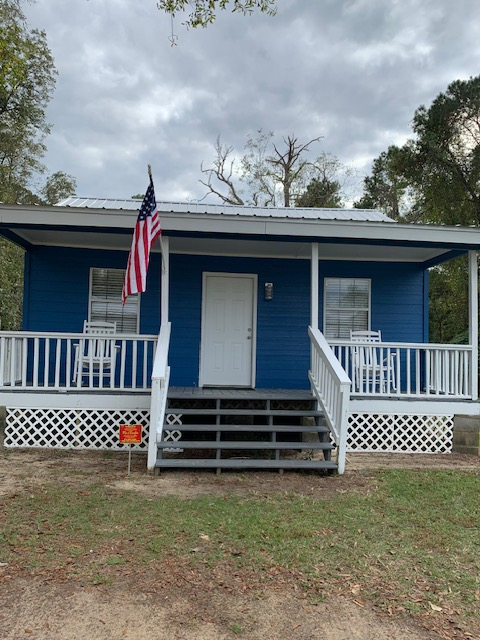 607 W Mann St, Glennville, GA 30427