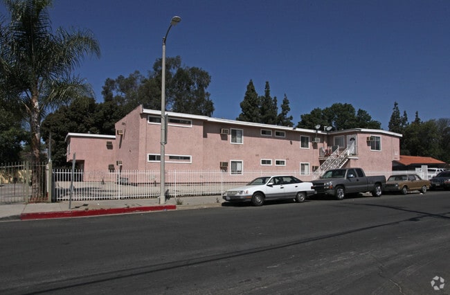 9121 Orion Ave, North Hills, CA 91343 - photo 3