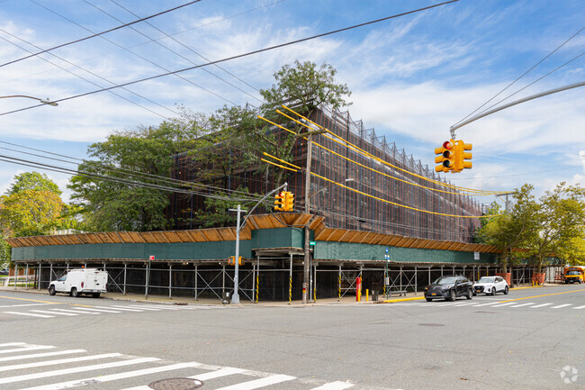 P.S.18 John G. Whittier School serves students from pre-K3 to 5th grade.
