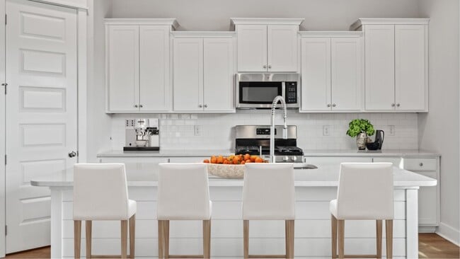 265 Denham St, Summerville, SC 29486 - photo 3