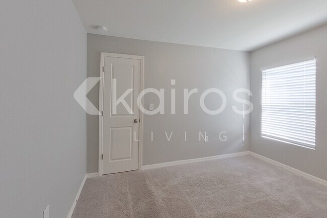 18328 Gibraltar Ln, Lehigh Acres, FL 33936 - photo 7