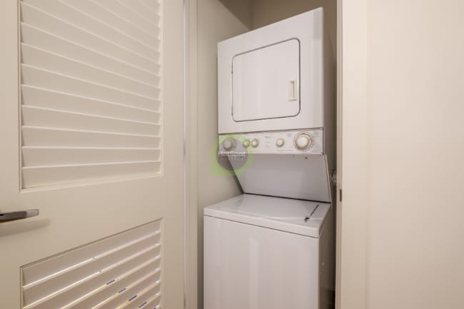 188 N Kedzie Ave, Chicago, IL 60612 - photo 5