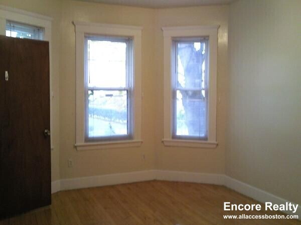 59 Linden St unit 7, Allston, MA 02134 - photo 3