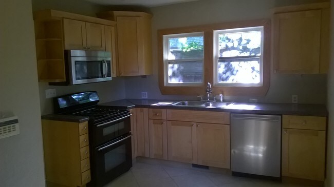 1445 E 33rd St S, Tulsa, OK 74105 - photo 7