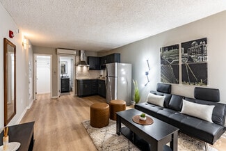 803 N 2nd St, Clarksville, TN 37040