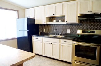 2486 Roseanne Ct, Fairborn, OH 45324