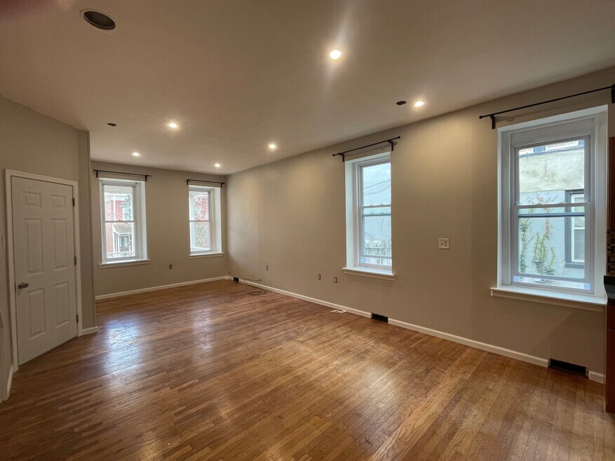 Living & Dining Area