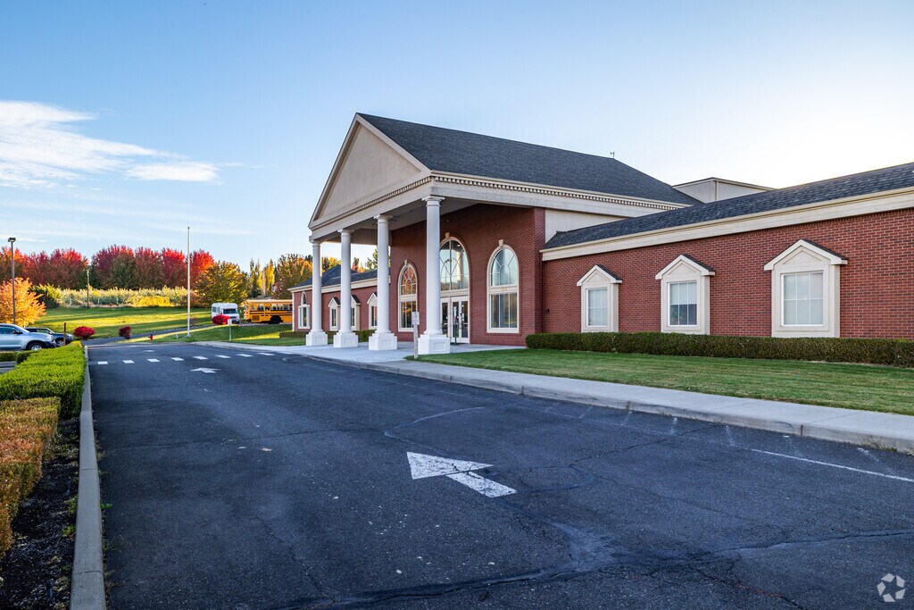 Yakima Adventist Christian School in Yakima has a dedicated student drop-off zone.