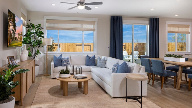 1501 Aimwell Avenue St unit 37045048, Sacramento, CA 95835 - photo 3