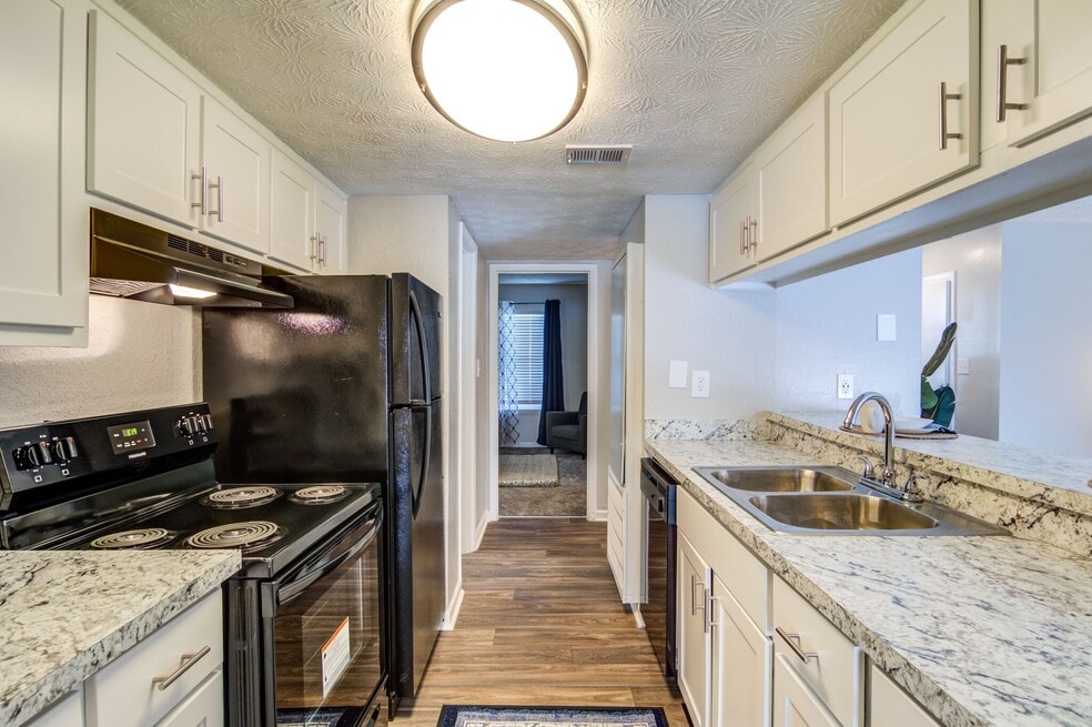 Glen Hollow, Decatur, GA 30034 - photo 1