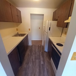 4109 Pine Hollow Dr, Clay, NY 13090