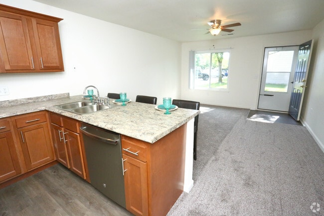 Eagle Ridge Villas, Essexville, MI 48732 - photo 7