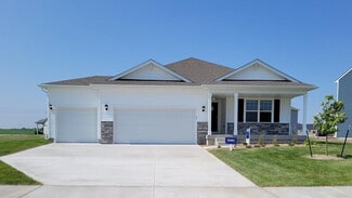 206 41st St SW, Altoona, IA 50009