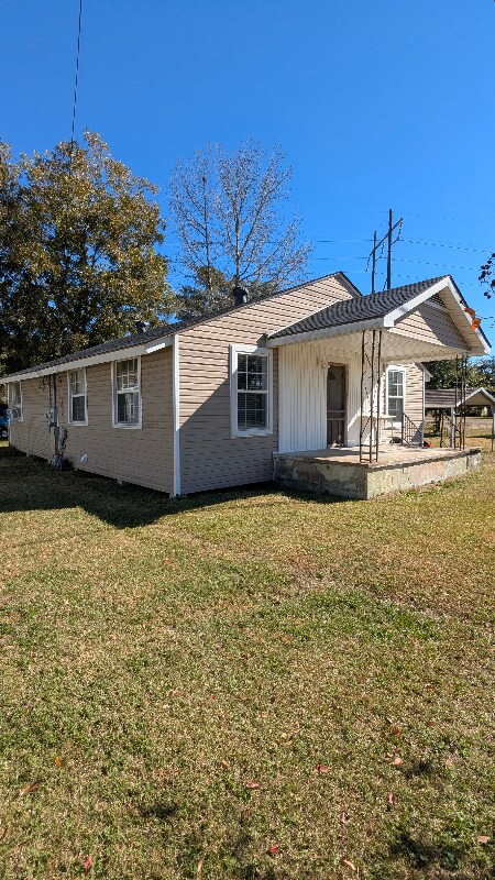 1127 Us-80, Bloomingdale, GA 31302 - photo 2