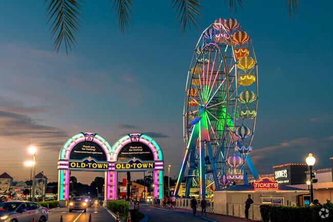 Old Town is the area’s premier outdoor entertainment district with something for all ages.