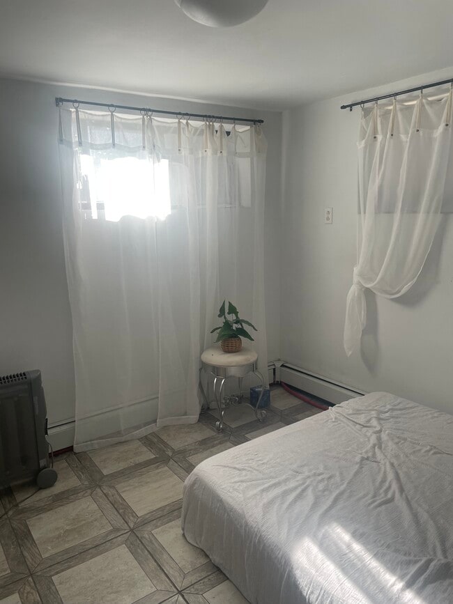157 Langham St unit Onebedroomstudio, Brooklyn, NY 11235 - photo 2
