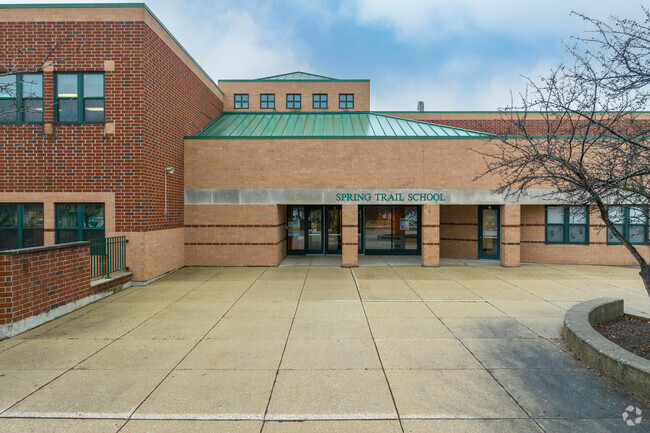 Spring Trail Elementary School has an overall grade of B from Niche.com.