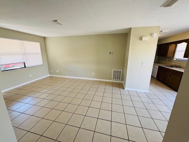 3851 NW Archer St unit 102, Lake City, FL 32055 - photo 2