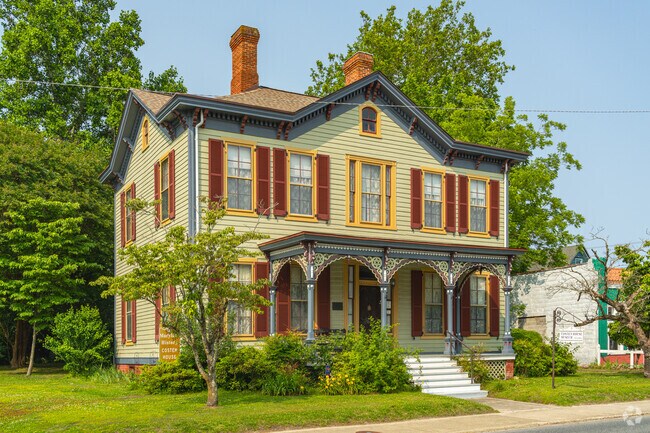 The Costen House Museum in Pocomoke City was built by Dr. Isaac Costen in the 1870's just after the Civil War.