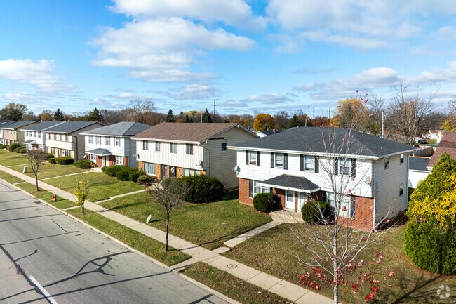 Multifamily homes and duplexes are also available in Menomonee River Hills East.