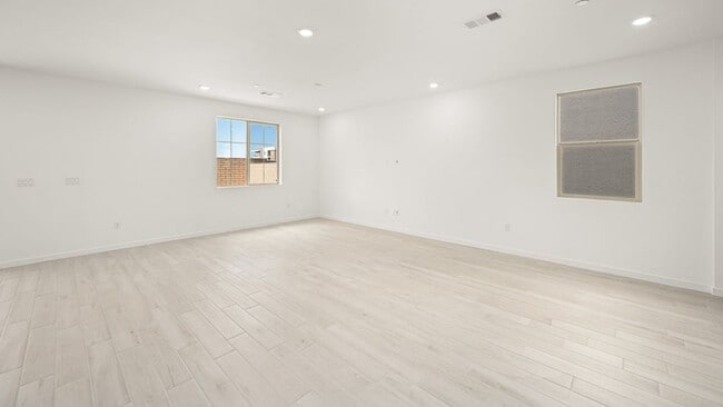 99 Tardando Ave, Henderson, NV 89015 - photo 3