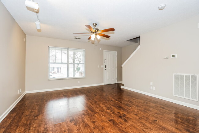 2860 Paddle Wheel Dr, Nashville, TN 37214 - photo 5