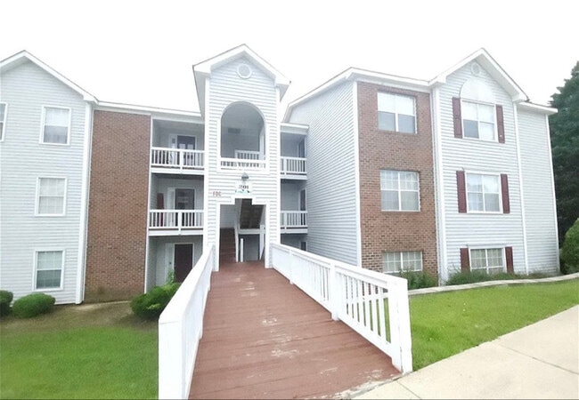 201 Waterdown Dr unit 8, Fayetteville, NC 28314 - photo 2