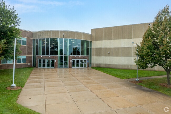 Your kids will enjoy learning in the inspiring atmosphere of New London High School.